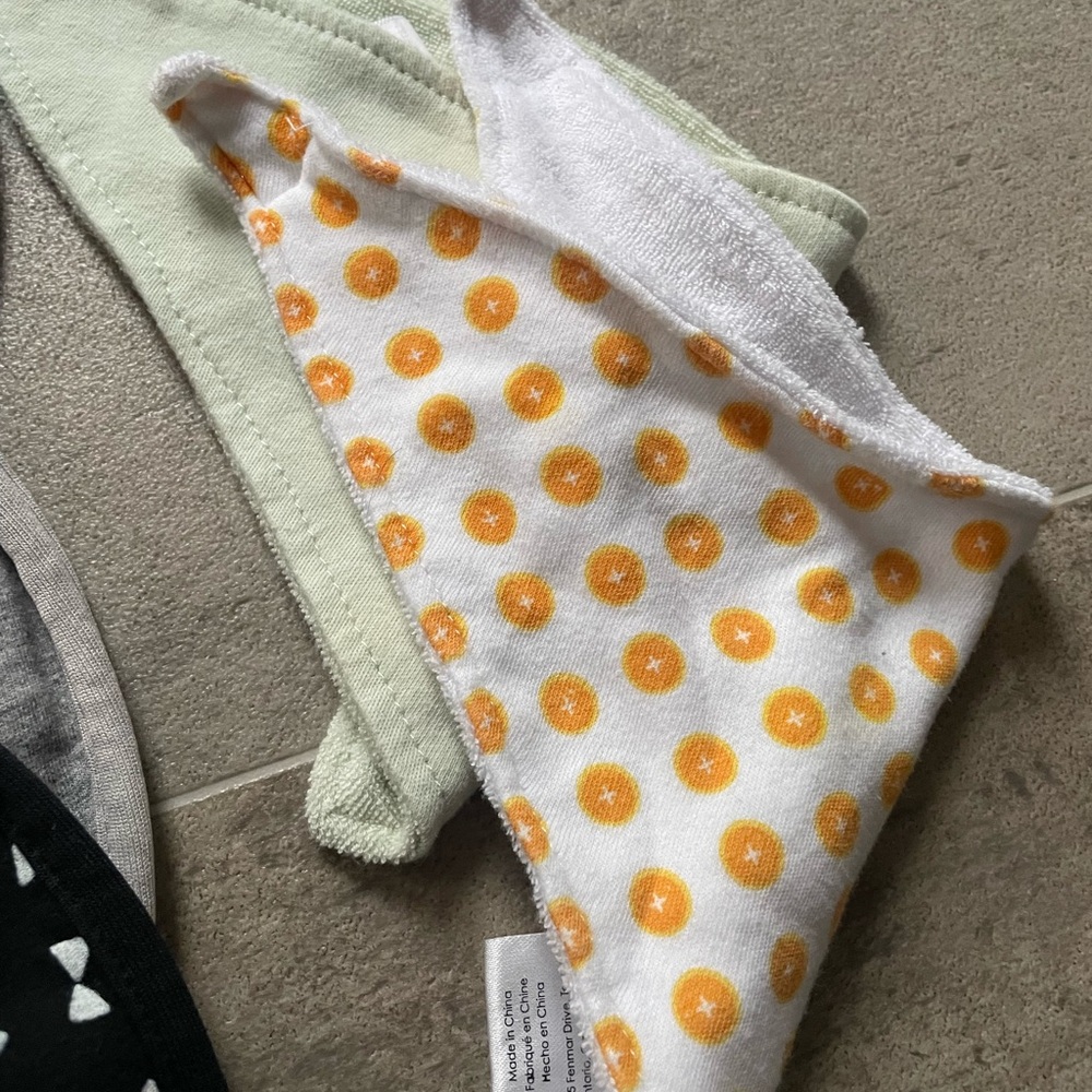 3/$20 Assorted Baby Bibs Set - Multi-Color - Picture 4 of 5